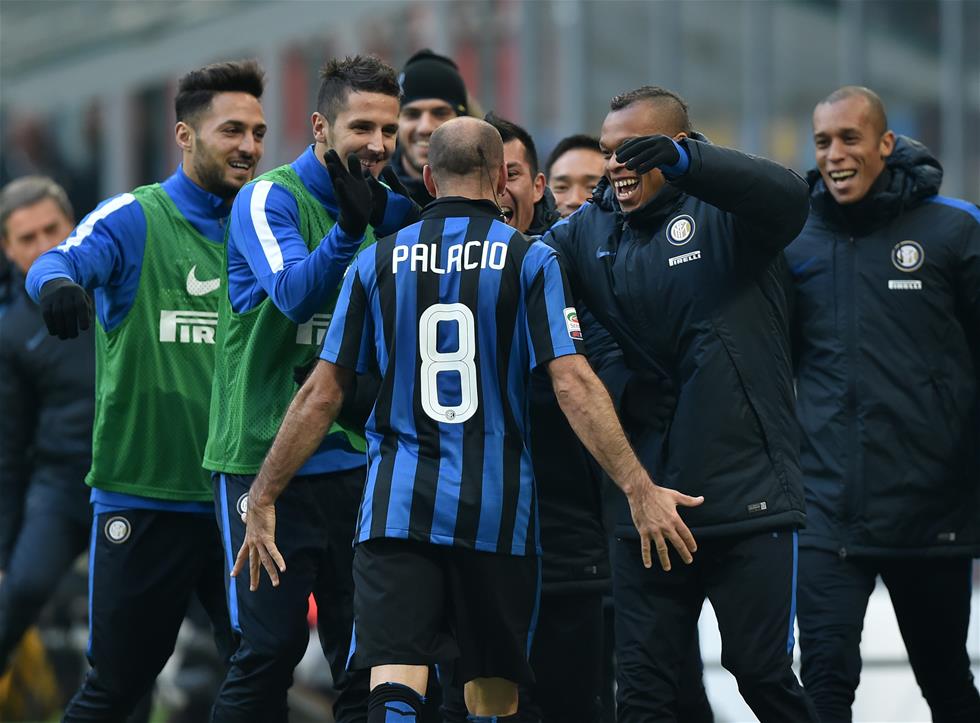 群雄争霸，意甲连续第二年至少4支排名前列的球队相差2分以内（豪强鏖战：意甲连续两季至少四强分差不超2分）