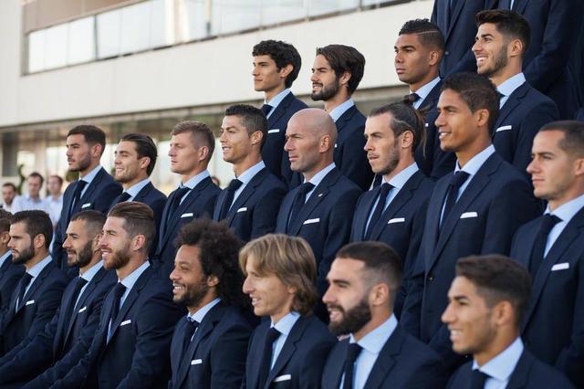 CBA新赛季分档：第一档有5队，北京被外援耽误，辽宁新疆前景黯淡（CBA新季实力分档：五队占据第一梯队，北京受外援拖累，辽宁新疆前景不佳）