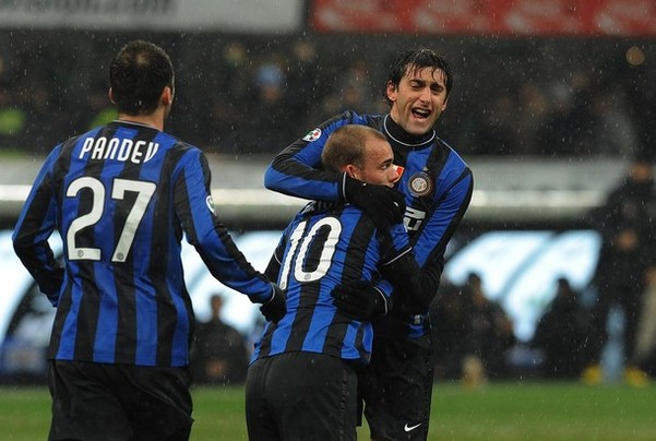 天津地铁里的女排主题展，几条留言被津门虎球迷加了字（天津地铁女排主题展多条留言遭津门虎球迷“加字”）