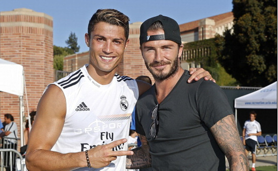 法媒：巴萨、拜仁、米兰和尤文关注南特17岁中卫塔蒂（法媒称：南特17岁中卫塔蒂获巴萨、拜仁、米兰与尤文关注）