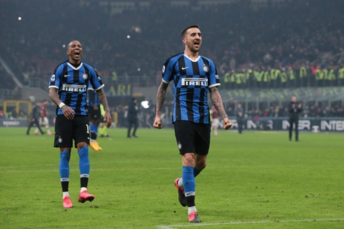 记者：国脚王钰栋有望拿下今年国内球员最重磅奖项（记者：国脚王钰栋有望加冕今年国内球员最高荣誉）