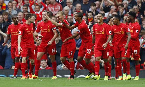 小蜘蛛谈与巴萨的传闻：这并不让我困扰，我尽量不去过多关注（小蜘蛛回应巴萨传闻：不受影响，尽量少关注）