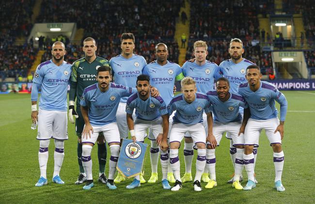 费兰·托雷斯戴帽斩获赛季11球，超越莱万距离姆巴佩5球（费兰·托雷斯上演帽子戏法收获赛季第11球，超越莱万仍落后姆巴佩5球）