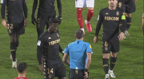 阿斯：一切迹象表明巴尔韦德是肌肉过劳，与对利物浦时相同（阿斯称巴尔韦德或为肌肉疲劳，状况与对阵利物浦时相同）