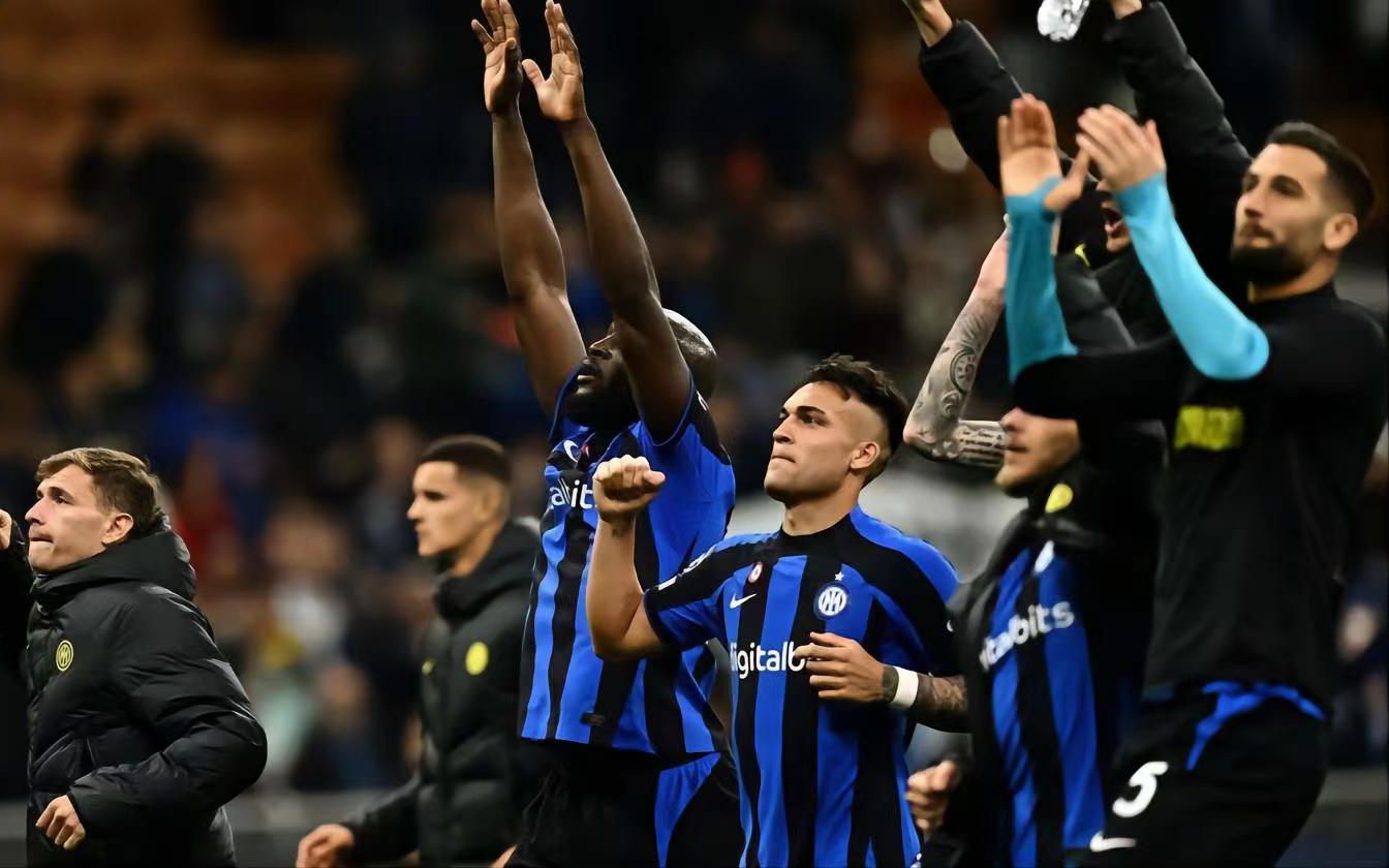 赫拉芬贝赫：我父亲总说我应该多射门；很高兴明天能见到TAA（赫拉芬贝赫：父亲常让我多射门，期待明日与TAA相见）