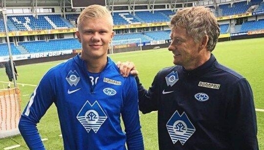 马德兴：足协上报3位外教候选；高层认为可借鉴男篮考虑土帅（马德兴：足协递交3名外教人选，高层拟借鉴男篮经验考量土帅）