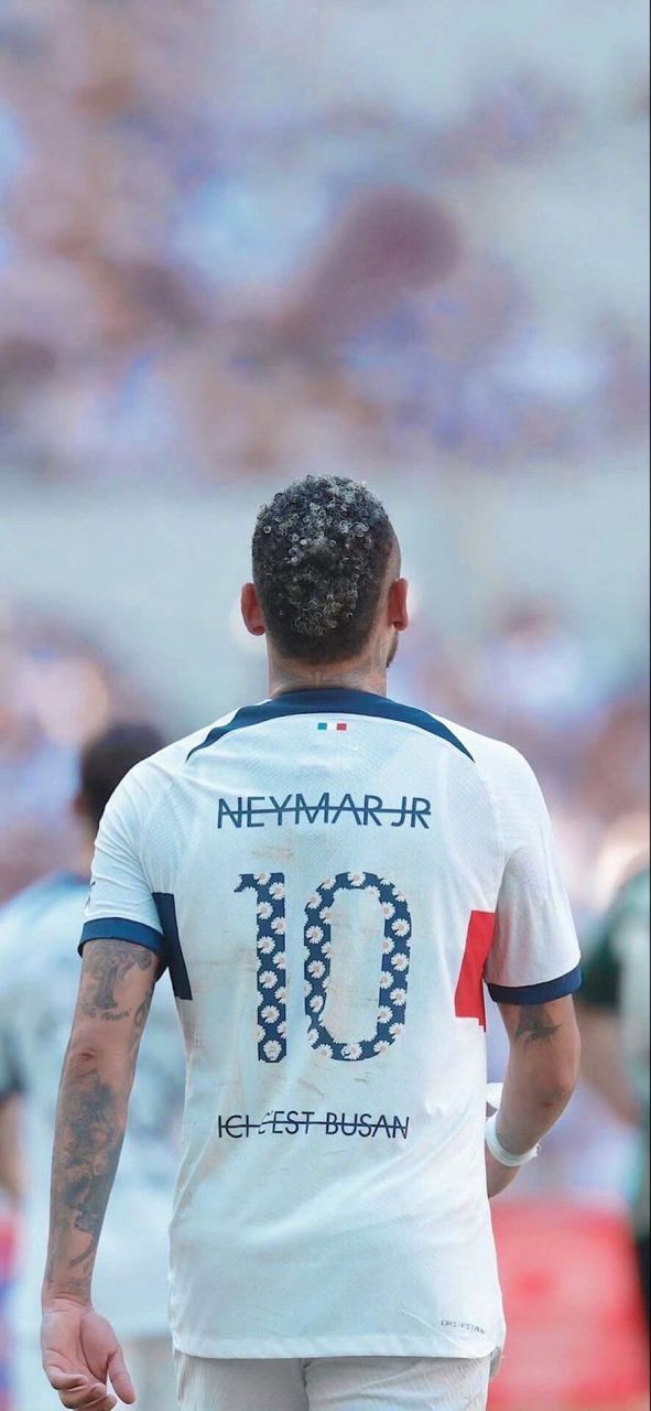 巴萨本赛季13次射门中框，与拜仁、米兰并列五大联赛球队最多（巴萨本季13次射门中框，与拜仁、米兰并列五大联赛榜首）