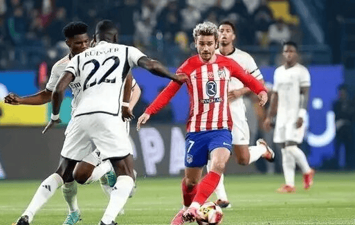 与4结缘，多特5轮欧冠联赛有4轮打入4球，剩下1轮被曼城进4球（与“4”难解缘：多特欧冠5战有4场各入4球，唯独对曼城被灌4球）